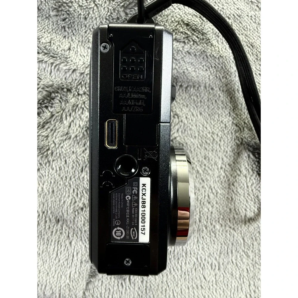 Kodak EasyShare Z1285 Digital Camera 12MP 5x Optical Zoom HD Video Black